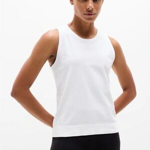 Athleta White in motion seamless Tank Top